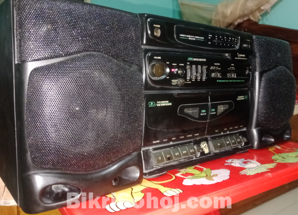 National Cassette Radio Player